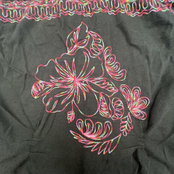 Urban Outfitters Black Embroidered Floral Button Up Shirt Women Small Boho - Picture 4 of 5